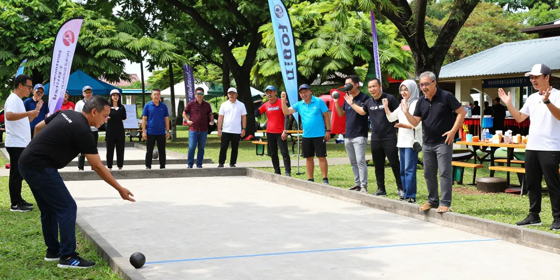 Aktivitas komunitas olahraga petanque di fopikotabalikpap.org dengan turnamen di taman, peserta melempar bola, suasana ceria.